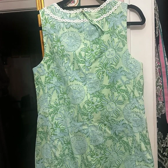 Preppy Chic Lilly Pulitzer romper. Worn 2x on trend vintage vibe. Fab trim Sz 10 - Picture 4 of 5